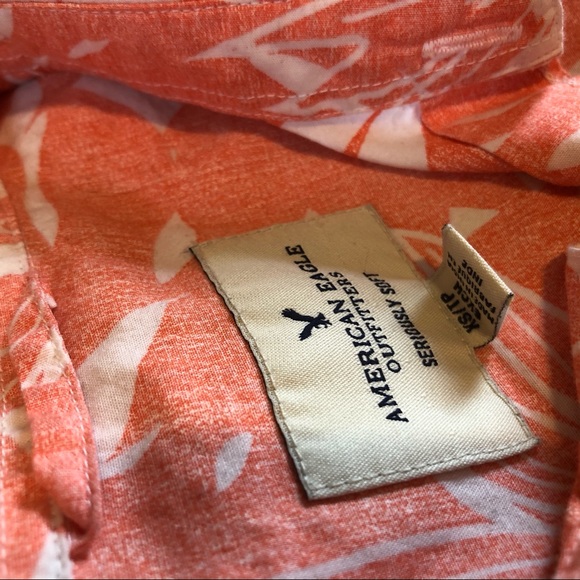 American Eagle Peach & Palms Tropical Shirt - Picture 4 of 4